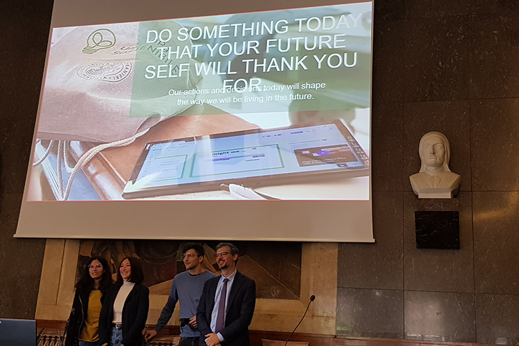 studenti e Rettore durante la presentazione dei progetti