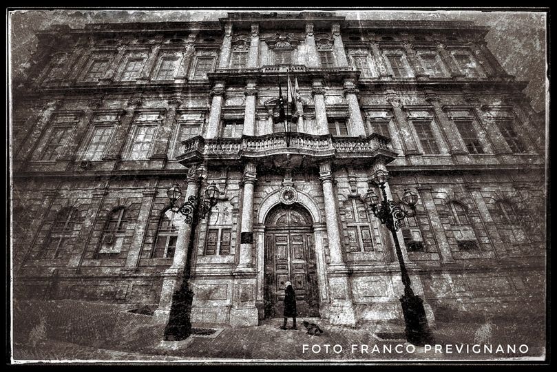 palazzo Gallenga in una foto d'epoca