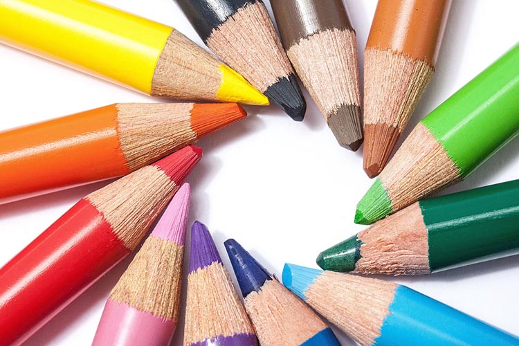 matite colorate disposte a cerchio