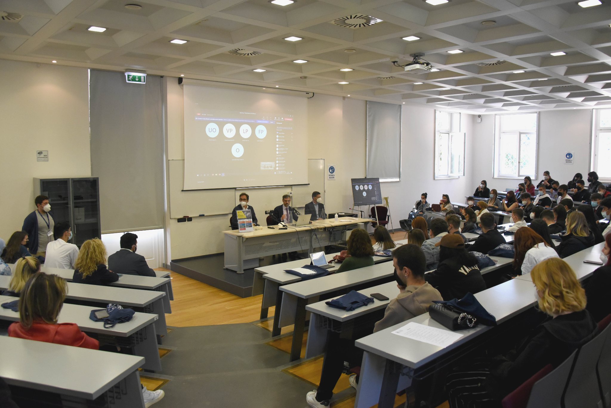 il pubblico in un'aula durante l'open day