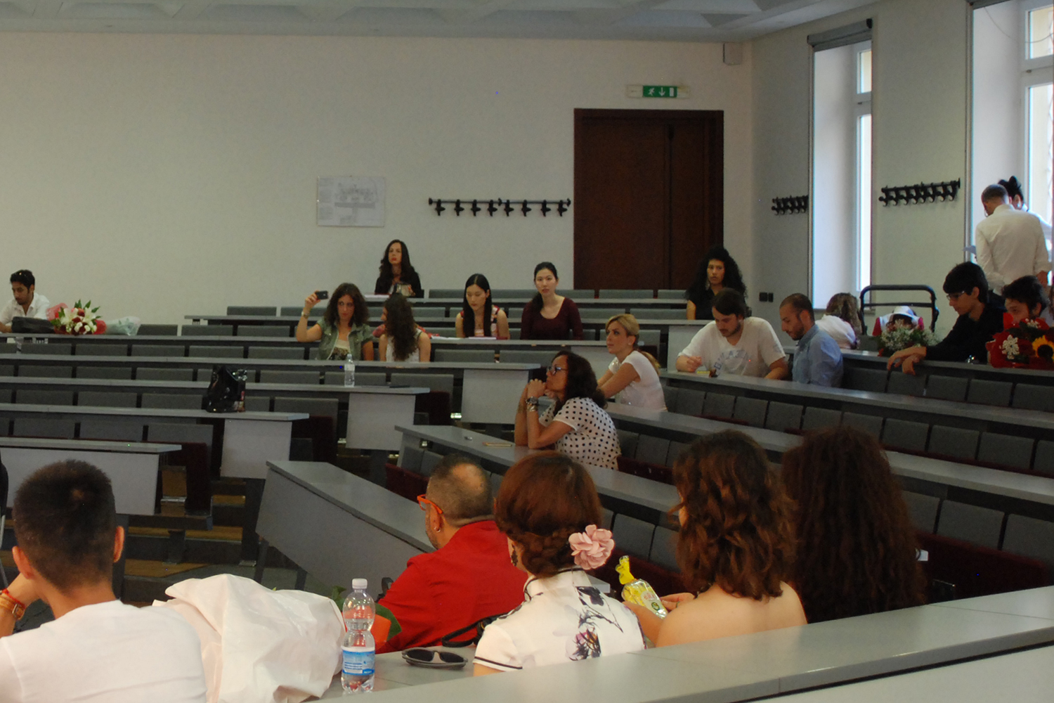 Aula Universit&agrave; con studenti a lezione