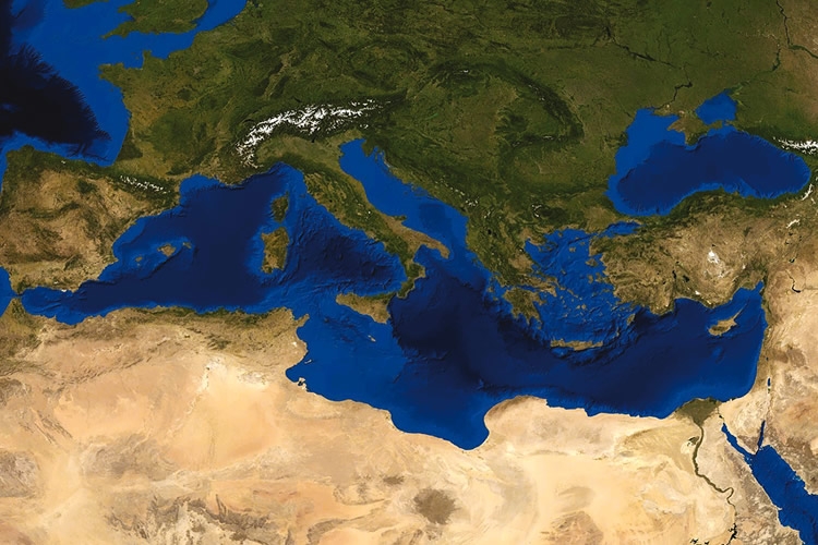 Dettaglio della locandina: immagine satellitare del Mediterraneo