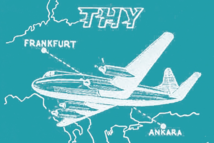 particolare della copertina del libro: aereo in volo da Ankara a Francoforte