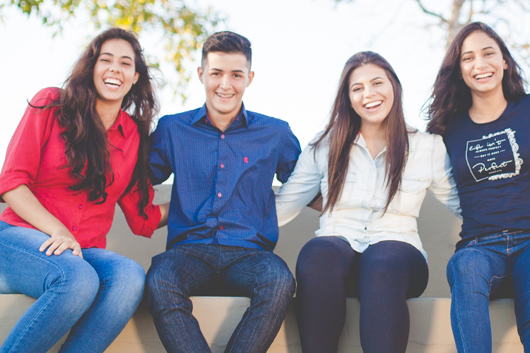 studenti sorridenti