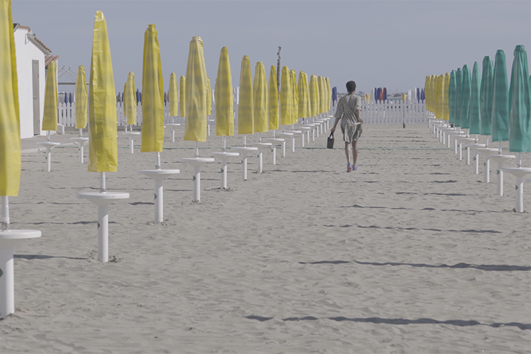 Spiaggia e ombrelloni