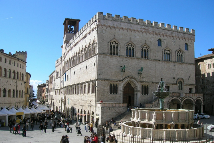 Perugia, Piazza 4 novembre