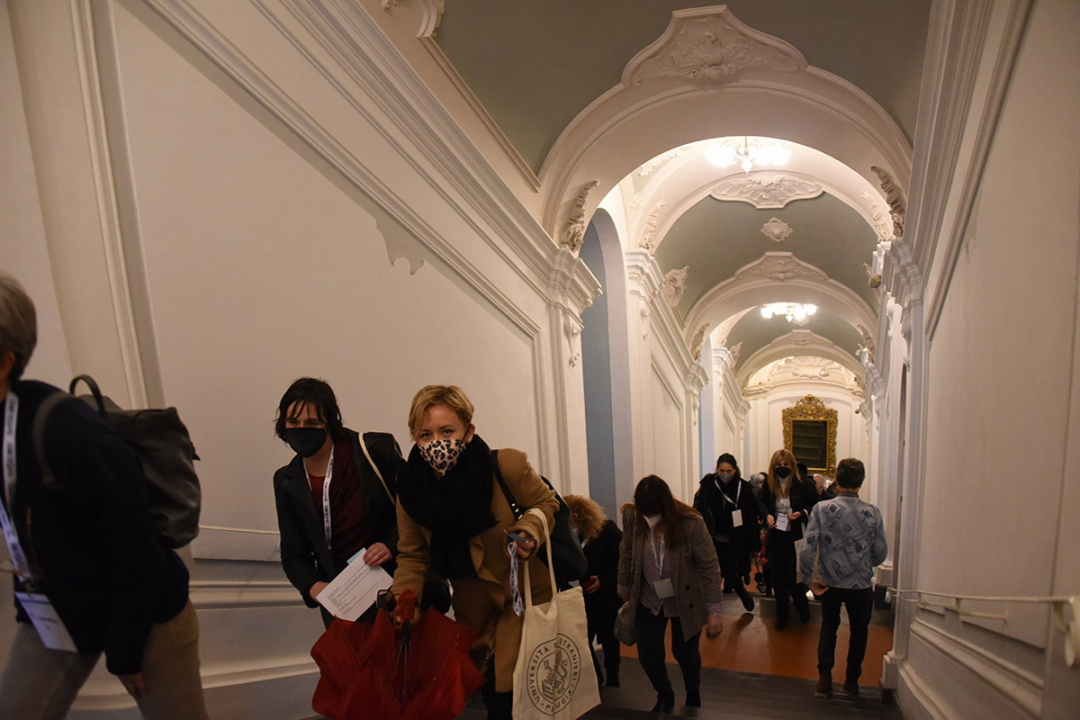 FIERIDA 2022 - partecipanti all'evento all'interno di Palazzo Gallenga