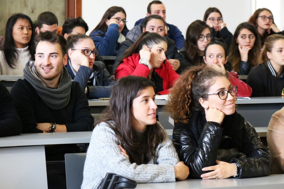 studenti durante l'incontro