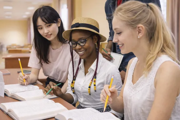 studenti di diverse nazionalit&agrave;