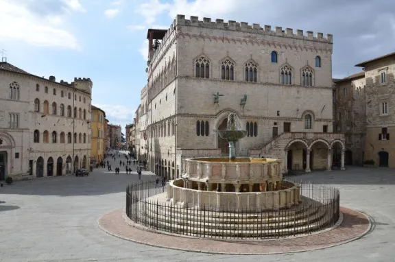 piazza 4 novembre al centro di Perugia